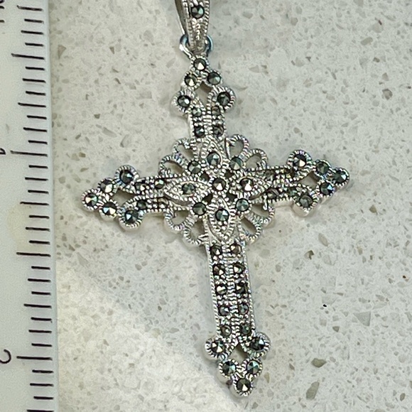 VTG Sterling Silver 925 Cross Pendant - Picture 5 of 11